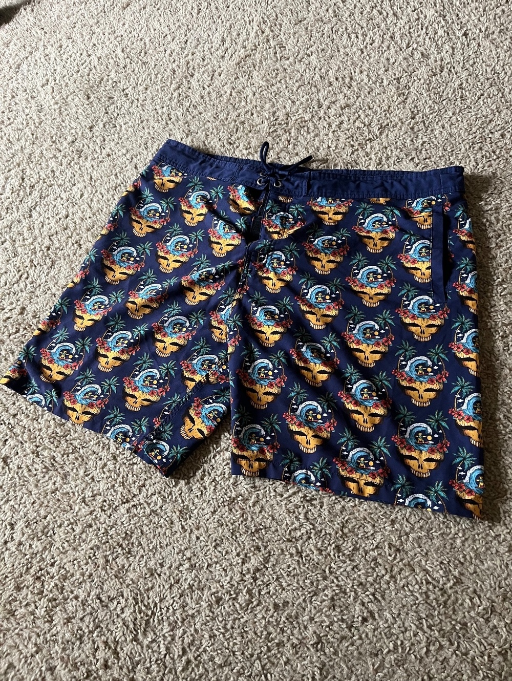 Section 119 Grateful Dead Surfing Bear Swim Trunks Size 40
